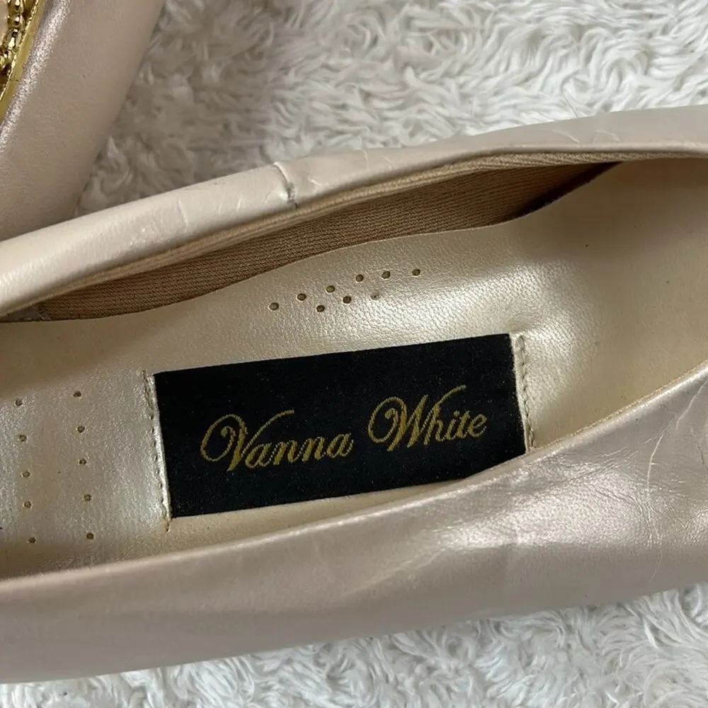 Vintage 80s Vanna White chunky heeles‎ cream square toed pumps, size 7 W